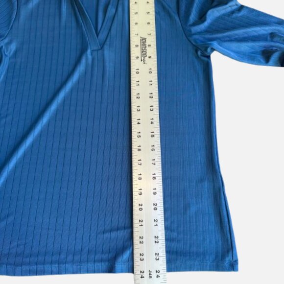 Banana Republic Factory Blue Silky Stretchy Ribbed Polo Collar V-Neck (Size L) - Picture 5 of 6